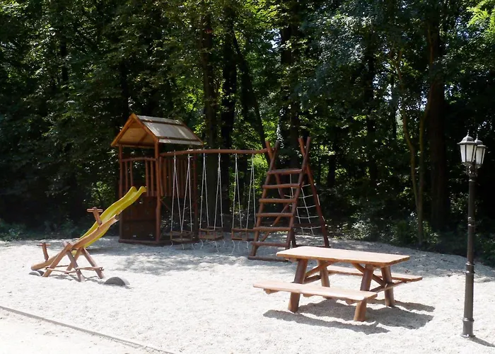 Hotell Forster Vadaszkastely Wellness Es Konferencia Szalloda 3*