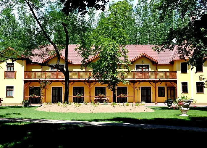 Hotel Forster Vadaszkastely Wellness Es Konferencia Szalloda Bugyi